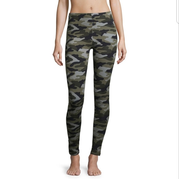 flirtitude Pants - NWT camo leggings